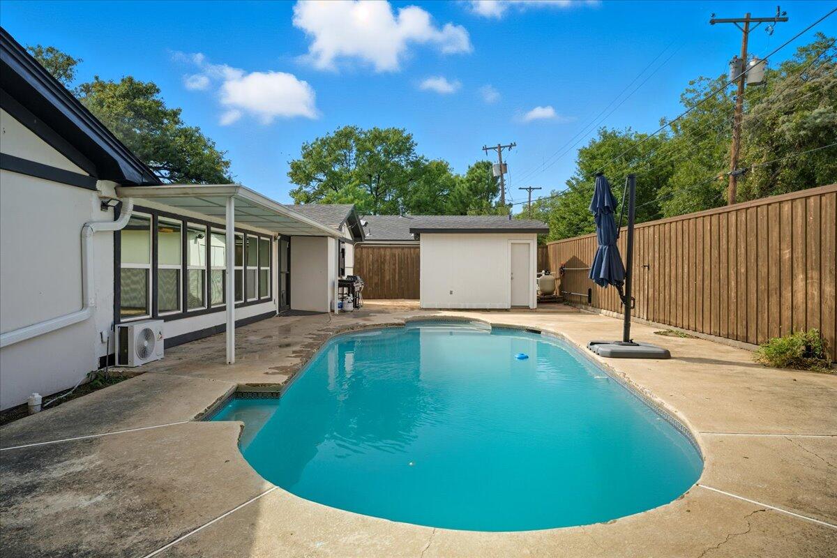 3808 61st Street Lubbock, TX 79413 - Photo 29 of 30 outside