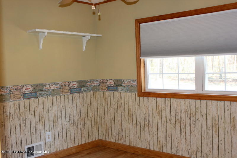 101 Brown Road Howell, NJ 07731 - Photo 10 of 21 IMG_1622