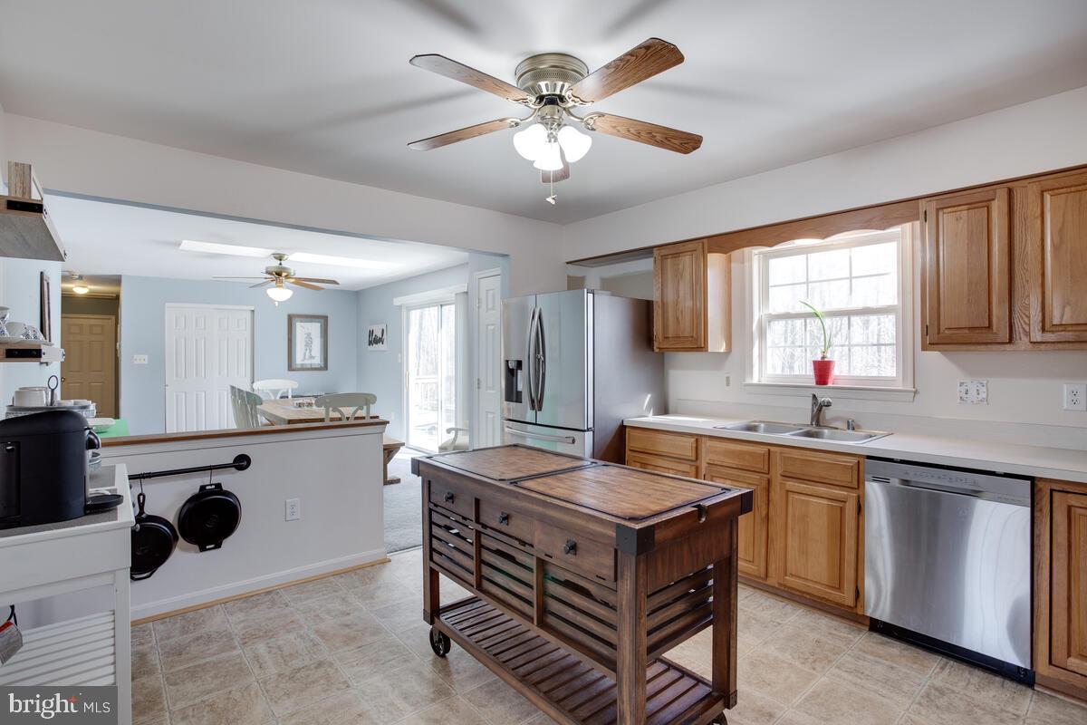 1820 Holland Cliffs Road Huntingtown, MD 20639 - Photo 5 of 43