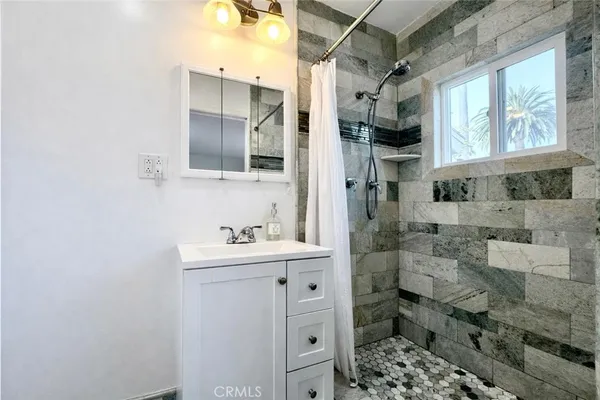 $1,570,000 | 3602-3604 Pine Avenue, Long Beach, CA 90807