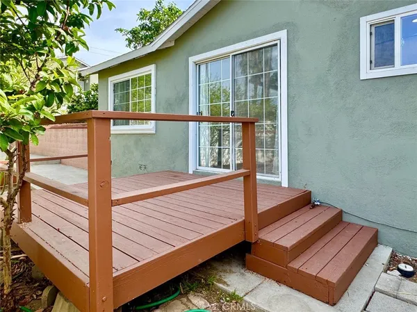 $1,570,000 | 3602-3604 Pine Avenue, Long Beach, CA 90807