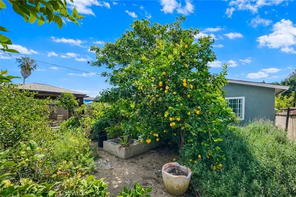 $1,570,000 | 3602-3604 Pine Avenue, Long Beach, CA 90807