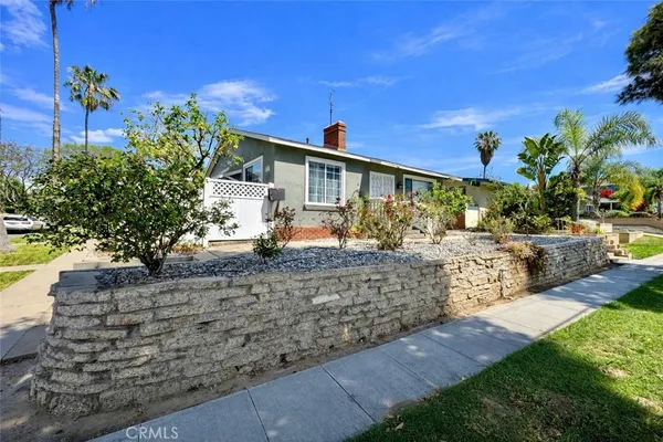 $1,570,000 | 3602-3604 Pine Avenue, Long Beach, CA 90807