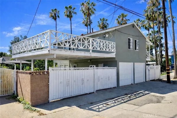 $1,570,000 | 3602-3604 Pine Avenue, Long Beach, CA 90807