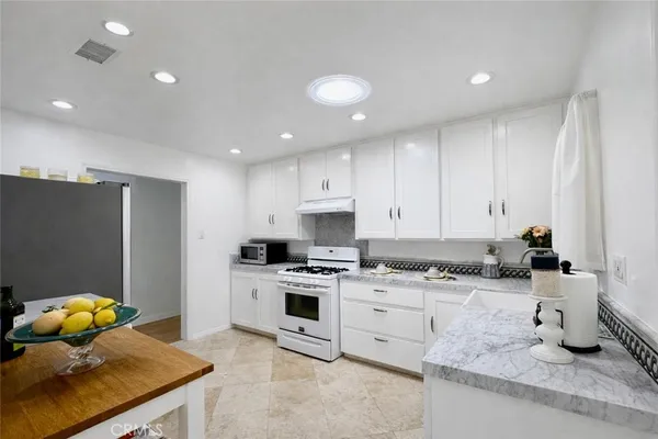$1,570,000 | 3602-3604 Pine Avenue, Long Beach, CA 90807