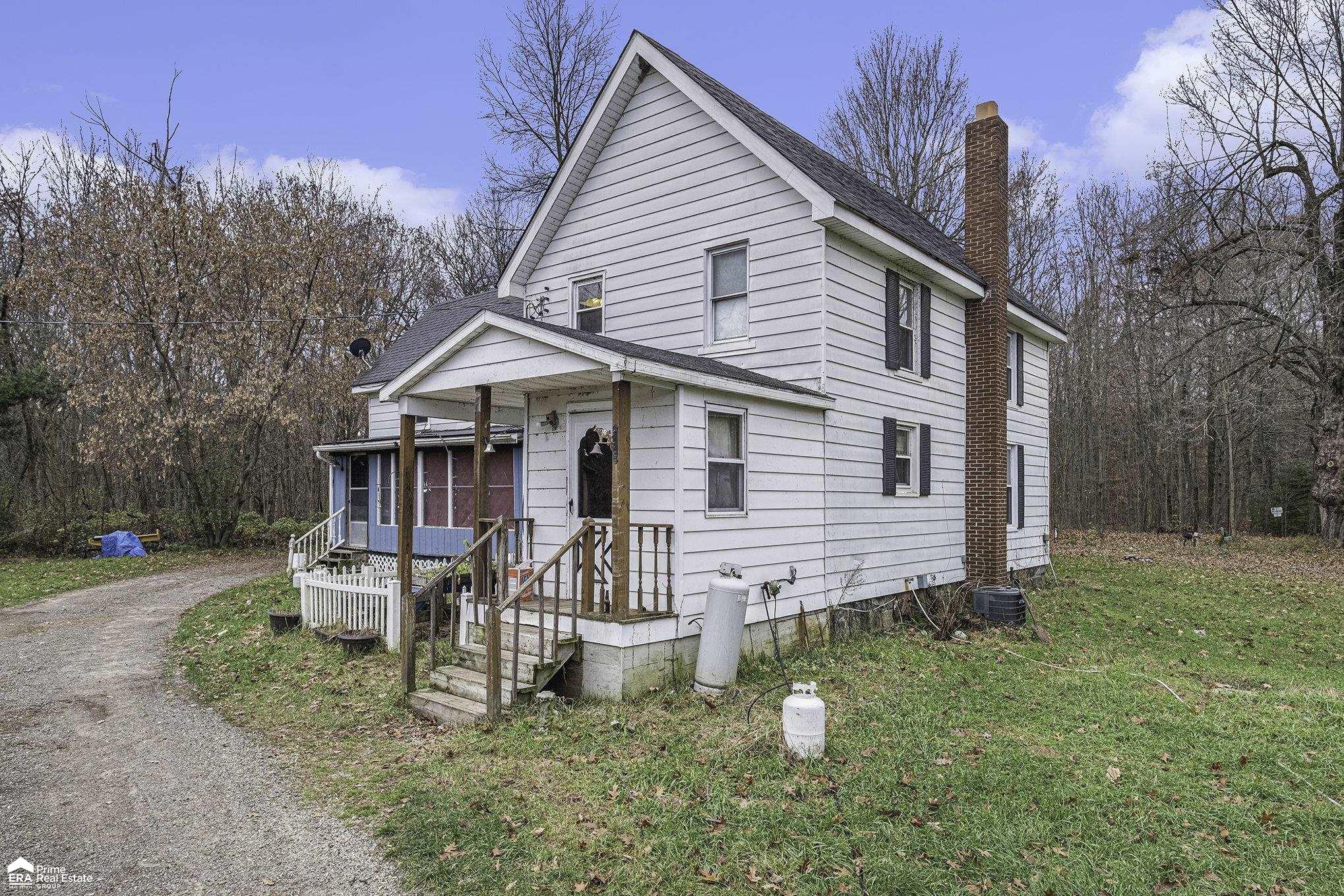 4864 Klam Road Columbiaville, MI 48421 - Photo 14 of 19 50127659-13.JPG