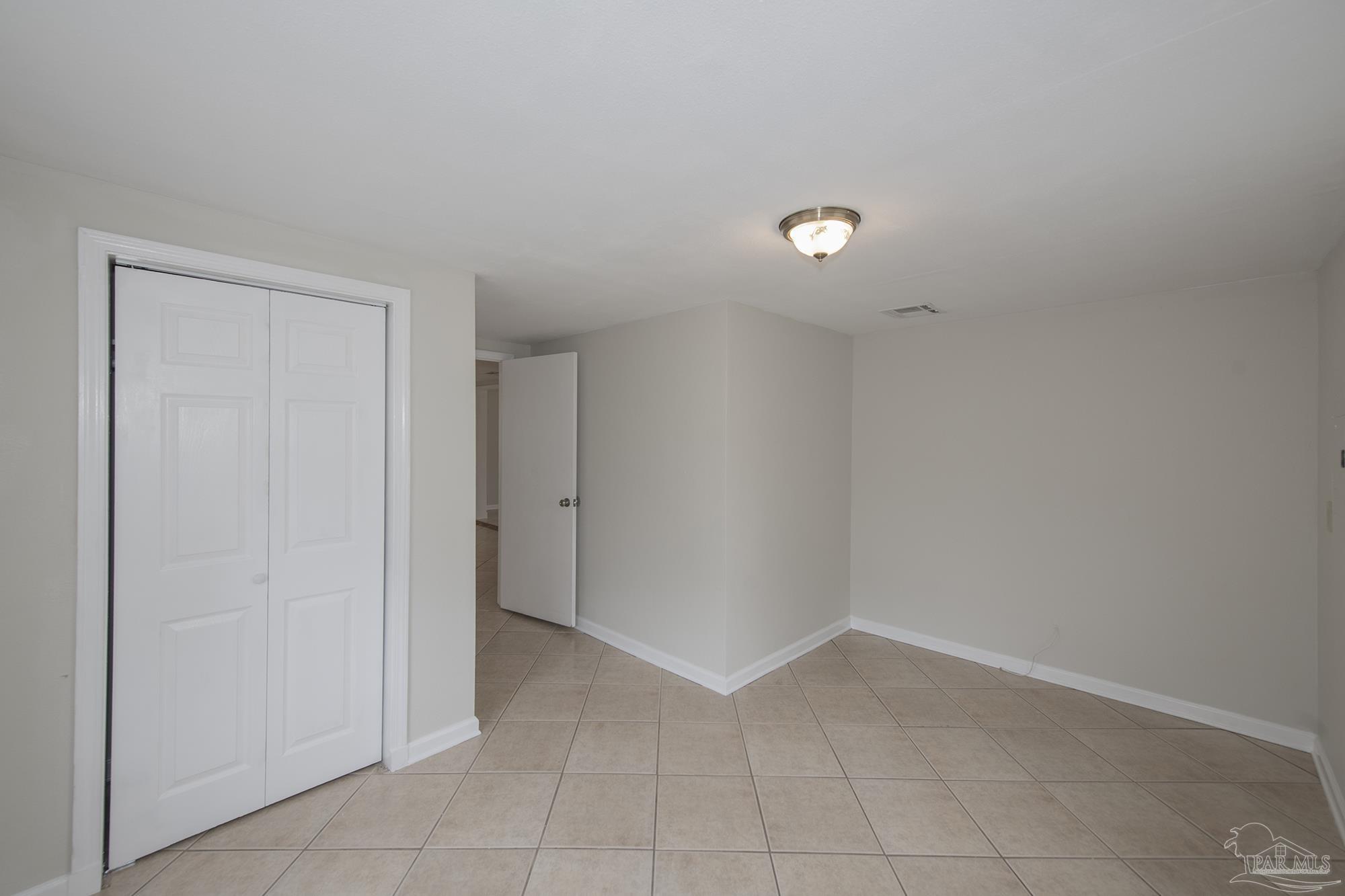 211 Berry Road Pensacola, FL 32507 - Photo 14 of 39
