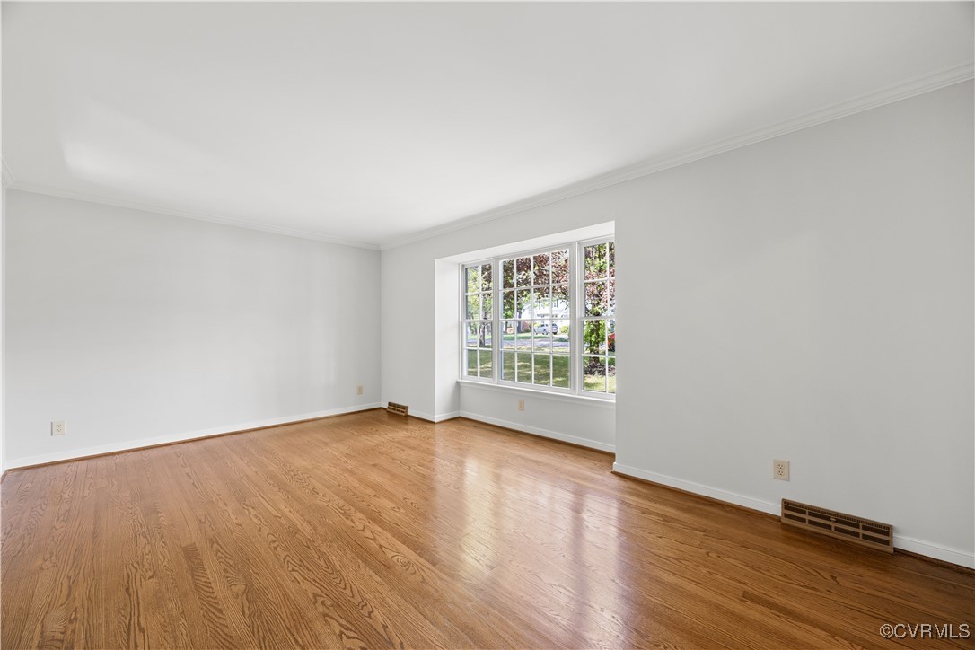 11801 Winfore Drive Midlothian, VA 23113 - Photo 19 of 32 Beautiful floor in Living Room