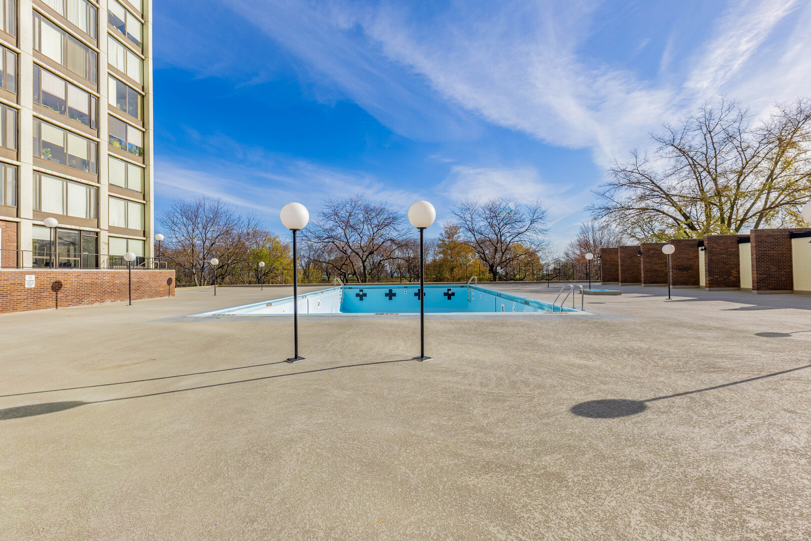 5455 North Sheridan Road, Unit 3906 Chicago, IL 60640 - Photo 21 of 28 a view of a road with a building in the background