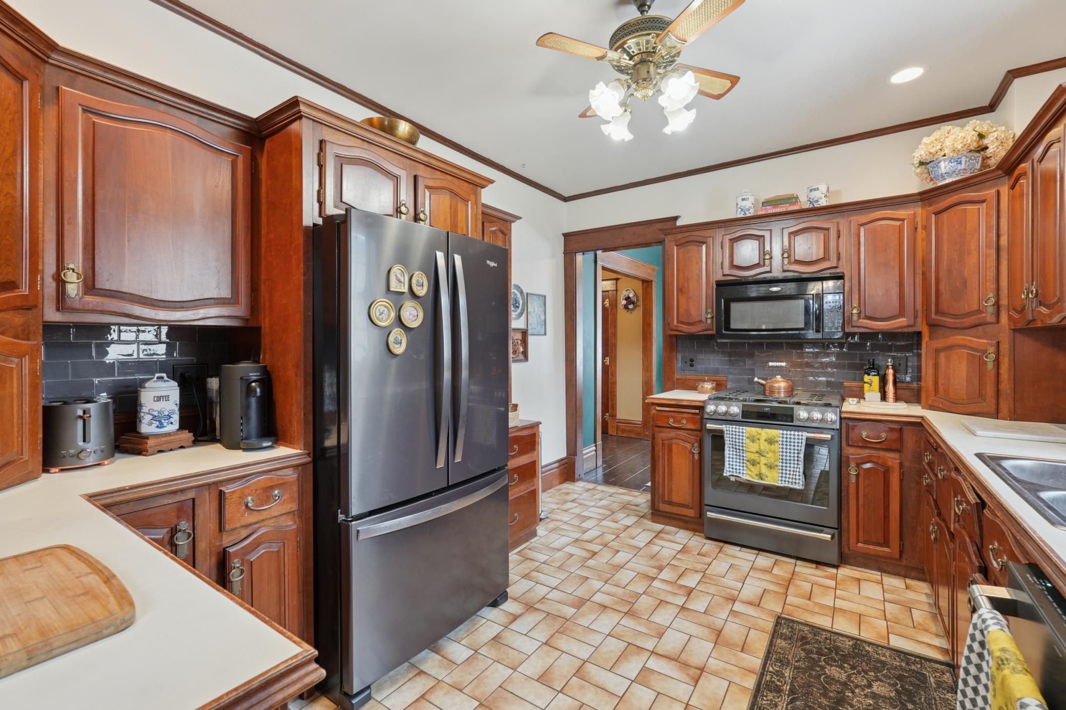 2566 18th Avenue East North St. Paul, MN 55109 - Photo 16 of 42