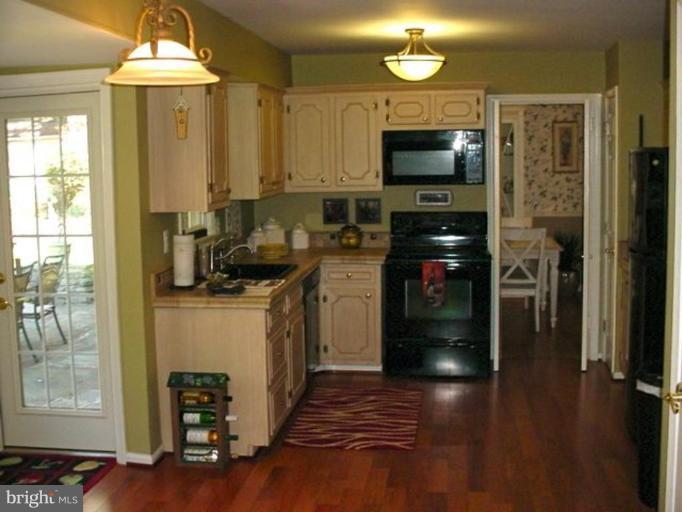14200 Sturtevant Road Silver Spring, MD 20905 - Photo 18 of 20 Kitchen