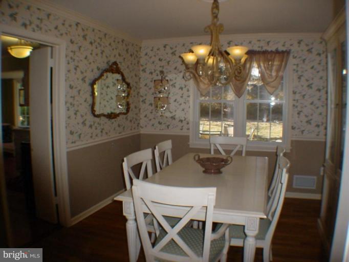 14200 Sturtevant Road Silver Spring, MD 20905 - Photo 5 of 20 Dining Room