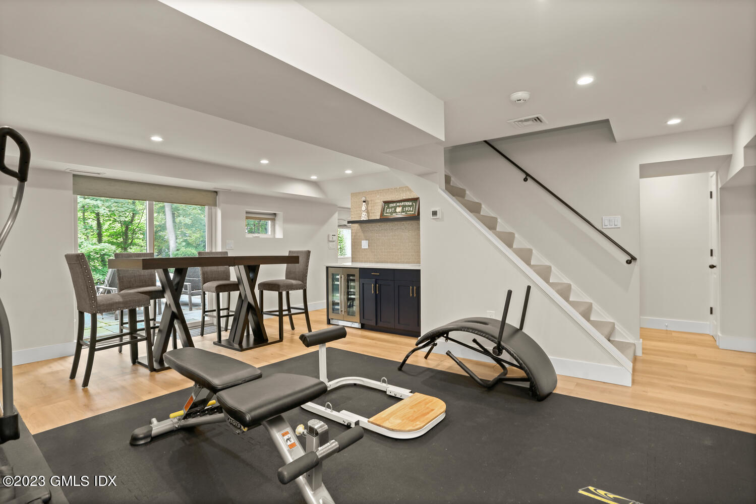 18 Candlelight Place Greenwich, CT 06830 - Photo 19 of 29 a view of a livingroom with furniture and kitchen view
