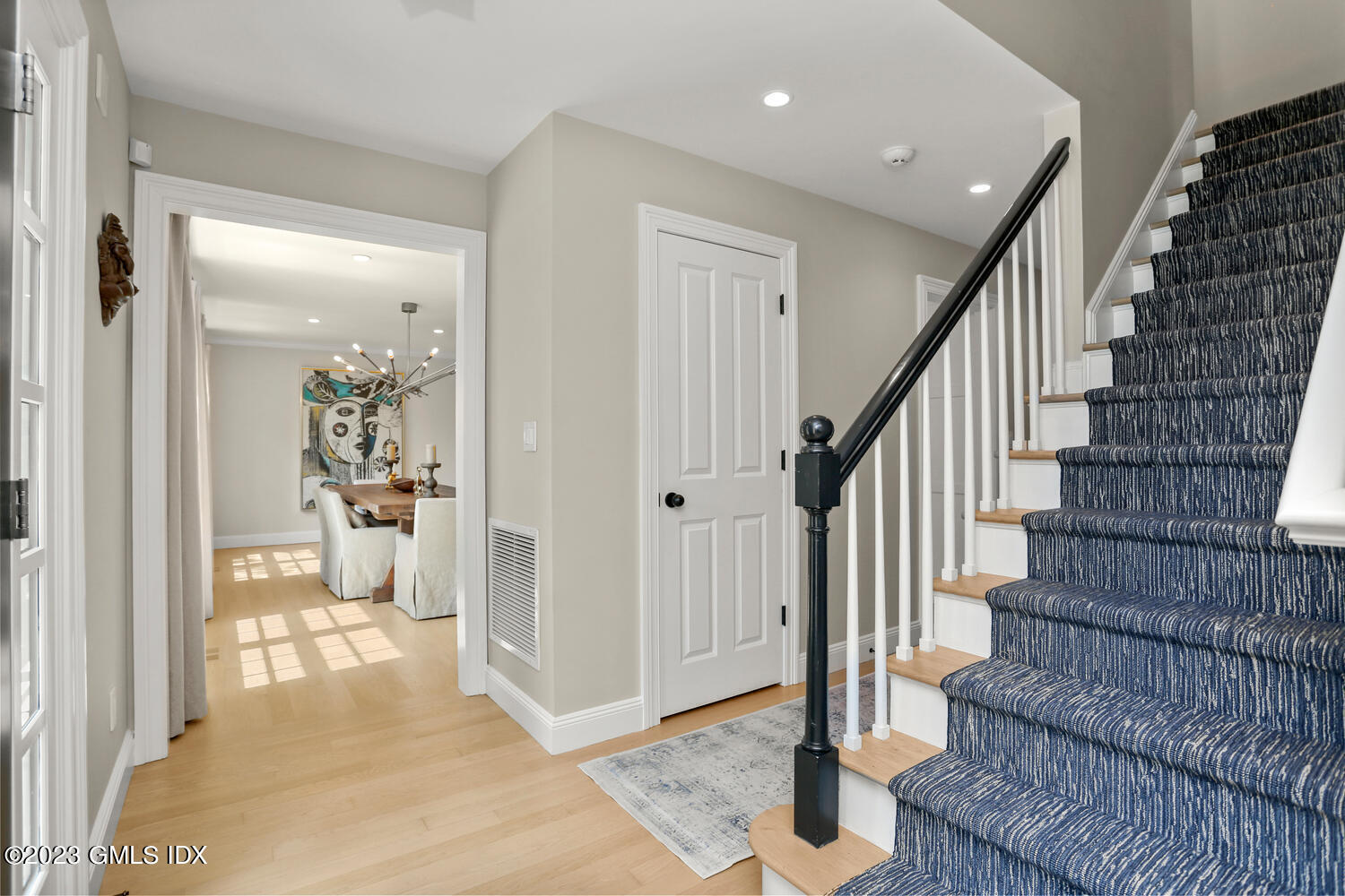 18 Candlelight Place Greenwich, CT 06830 - Photo 5 of 29 a view of a hallway with wooden floor and entryway