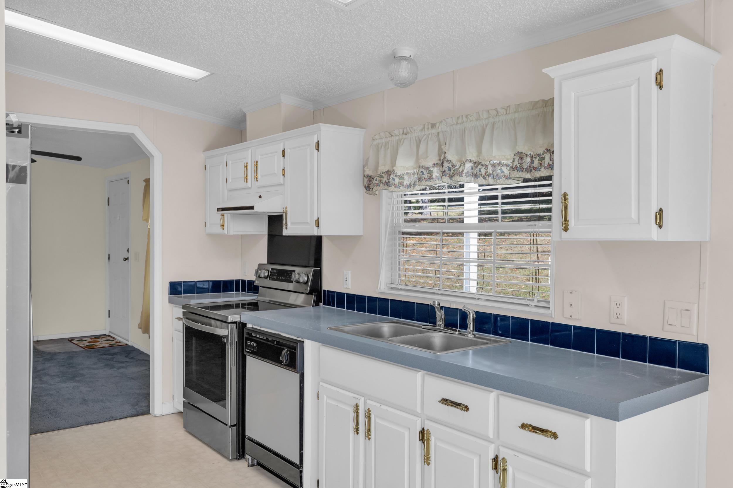 127 Coster Road Travelers Rest, SC 29690 - Photo 11 of 24