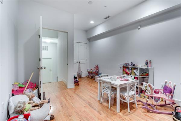 769 Heath Street, Unit 769 Brookline, MA 02467 - Photo 27 of 30