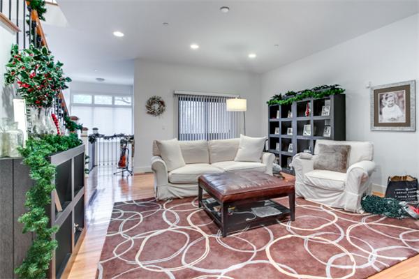 769 Heath Street, Unit 769 Brookline, MA 02467 - Photo 8 of 30