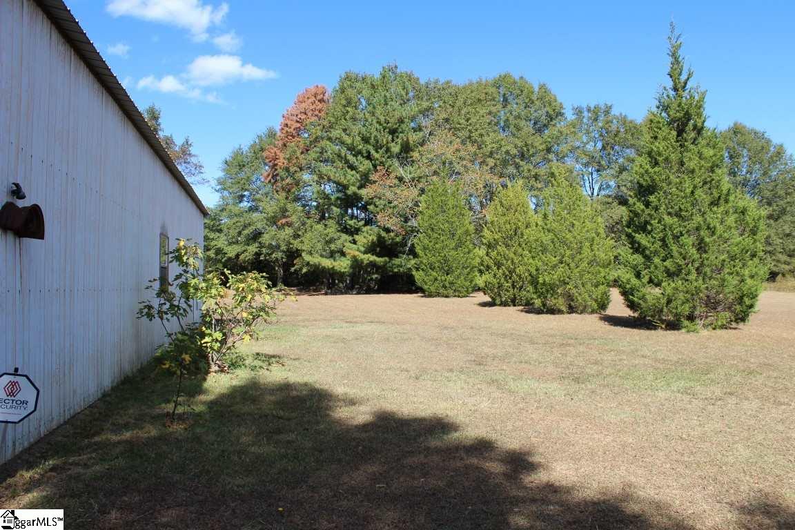 154 Ballard Road Pelzer, SC 29669 - Photo 15 of 32