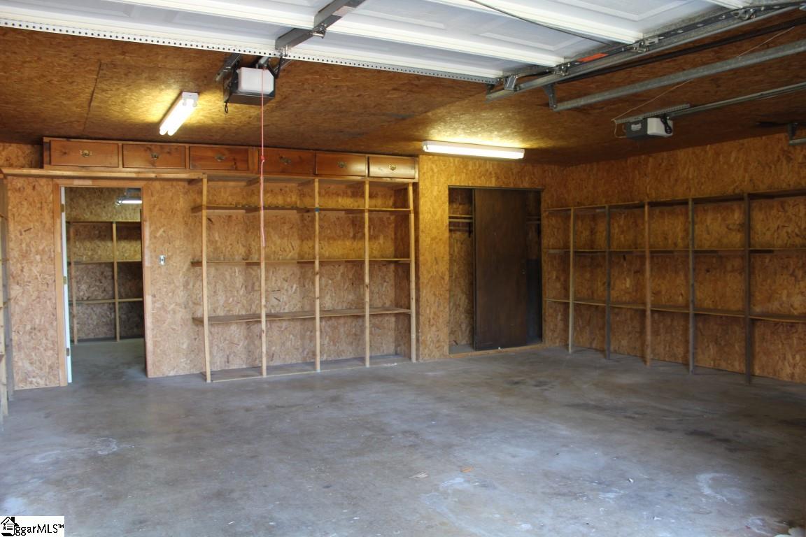154 Ballard Road Pelzer, SC 29669 - Photo 8 of 32