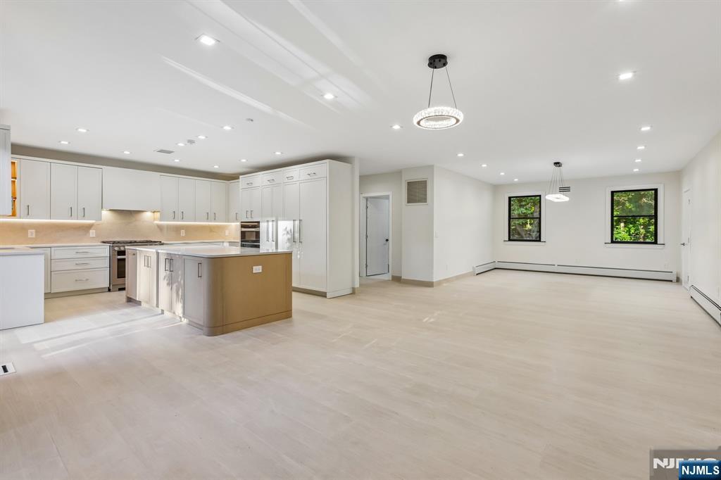 1050 Ramapo Valley Road Mahwah, NJ 07430 - Photo 11 of 50