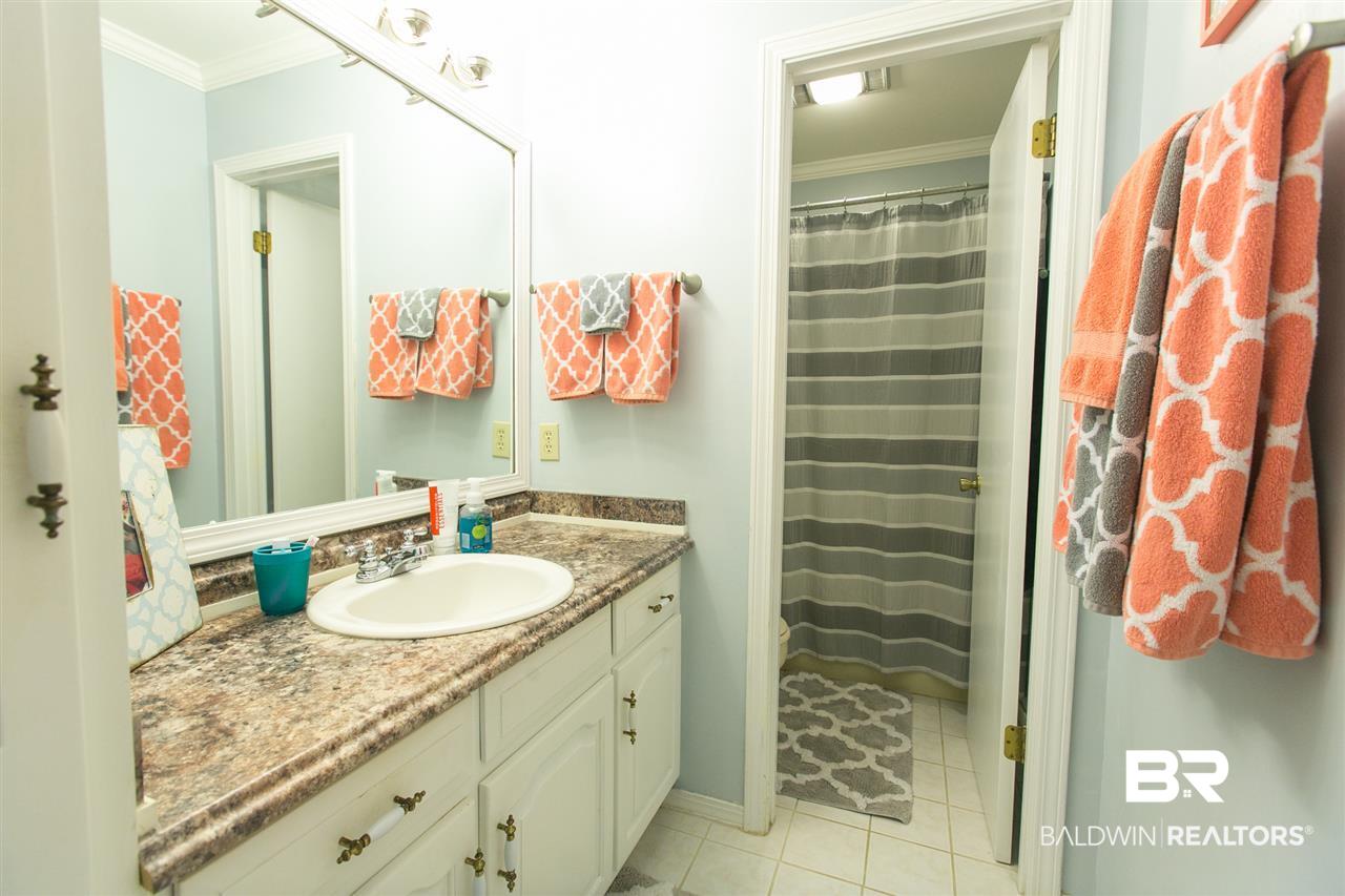 81 Caisson Trace Daphne, AL 36527 - Photo 20 of 40 Bathroom 2