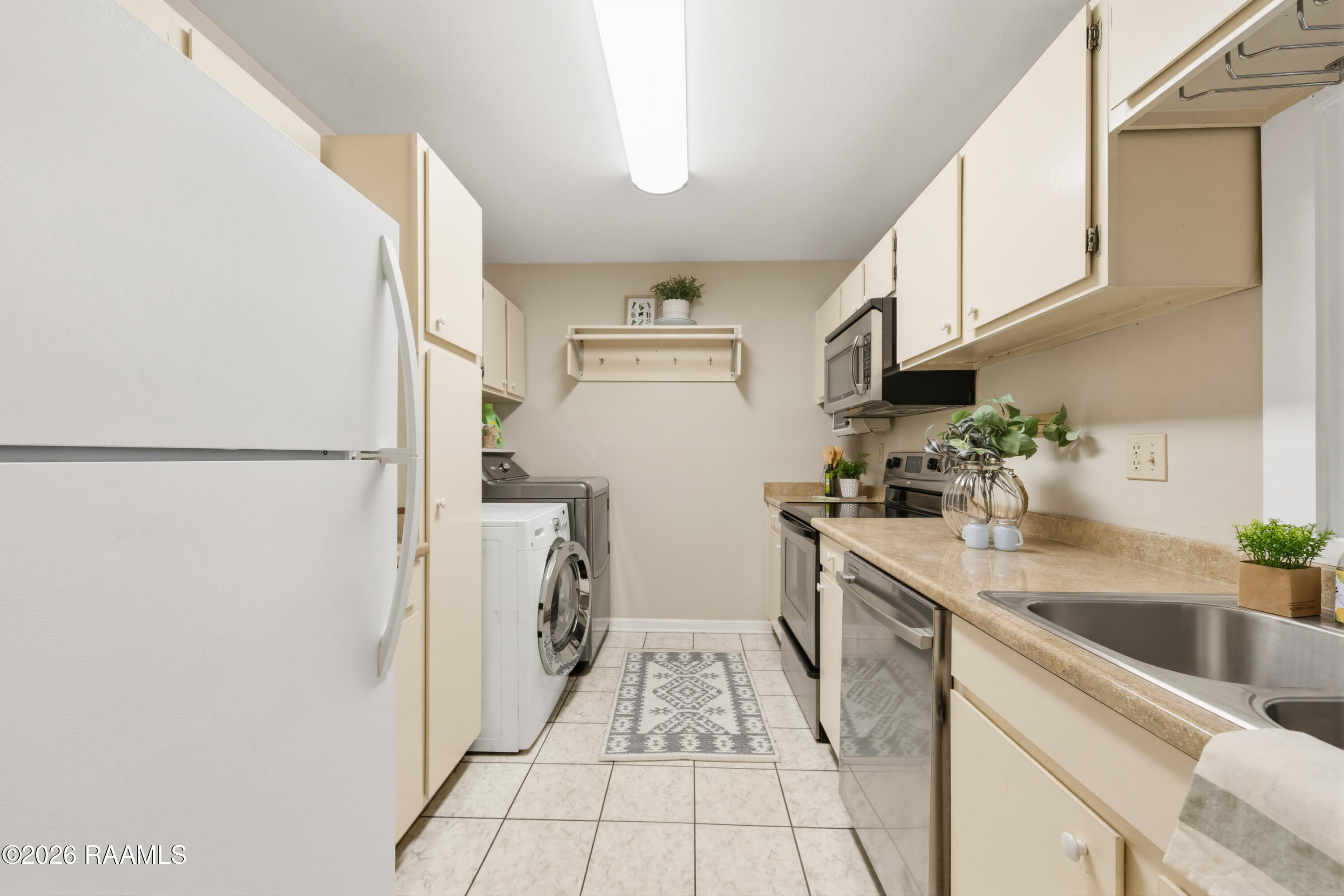 701 South College Road, Unit 208 Lafayette, LA 70503 - Photo 10 of 21 701SCollege#208-21