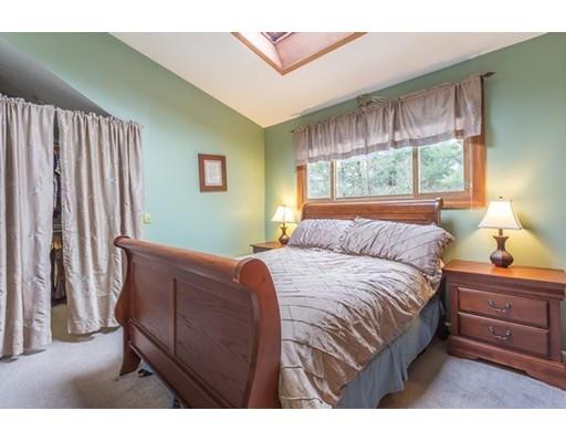 49 Gitche Gumee Road Buzzards Bay, MA 02532 - Photo 18 of 27