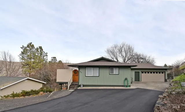 $475,000 | 413 Garfield Street, Asotin, WA 99402