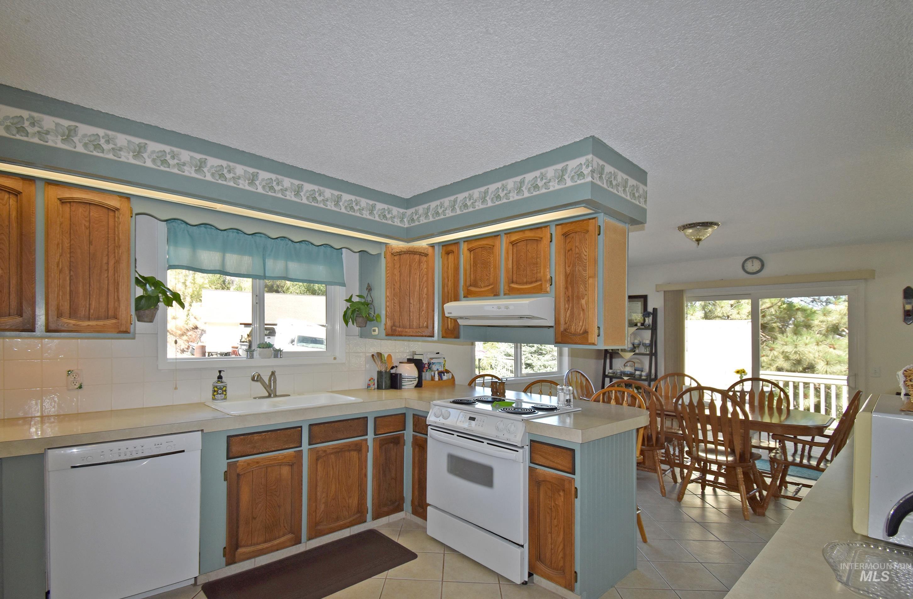 413 Garfield Street Asotin, WA 99402 - Photo 4 of 50