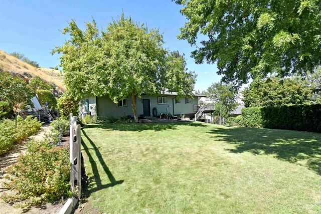 $475,000 | 413 Garfield Street, Asotin, WA 99402