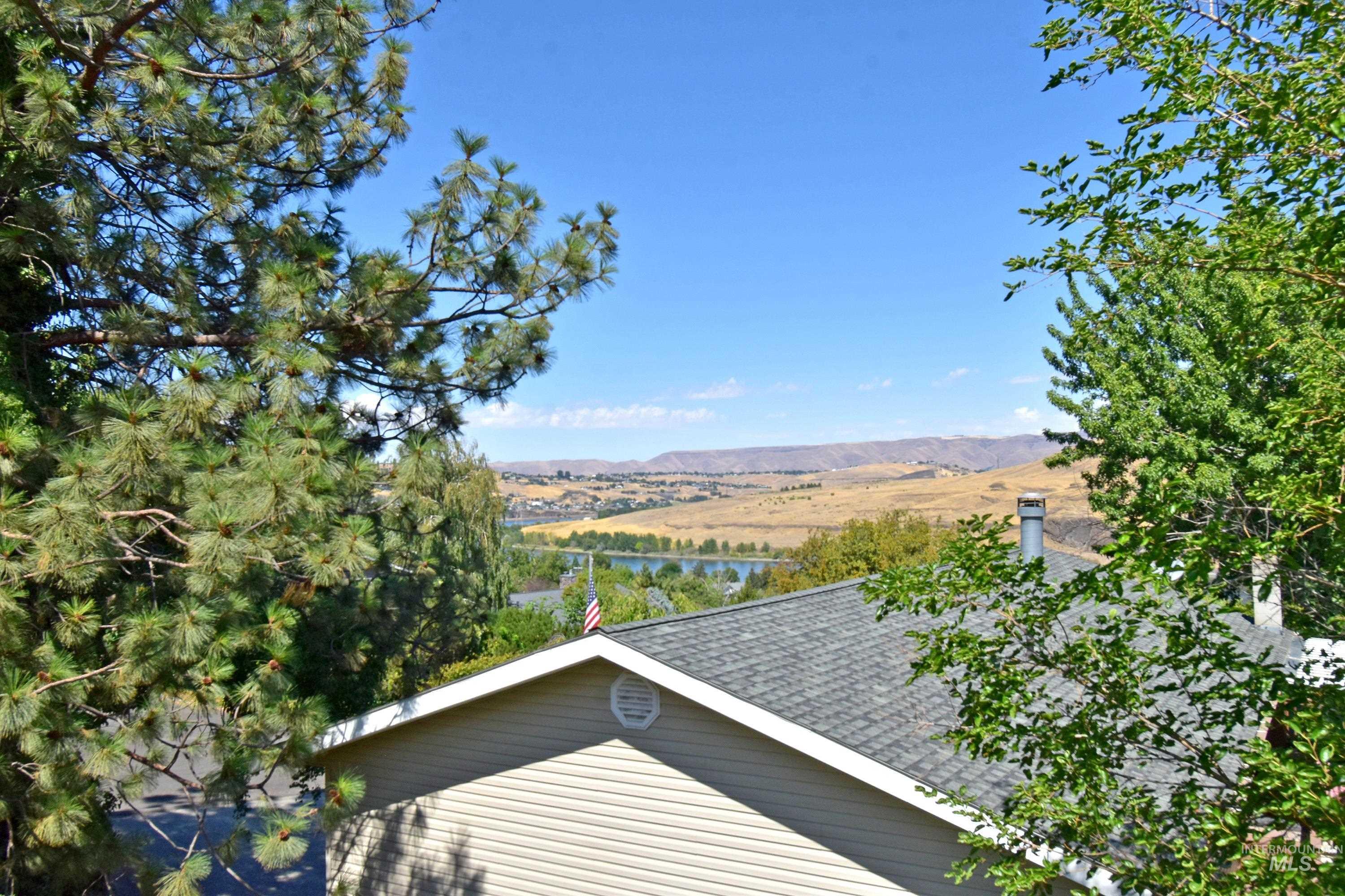 413 Garfield Street Asotin, WA 99402 - Photo 8 of 50