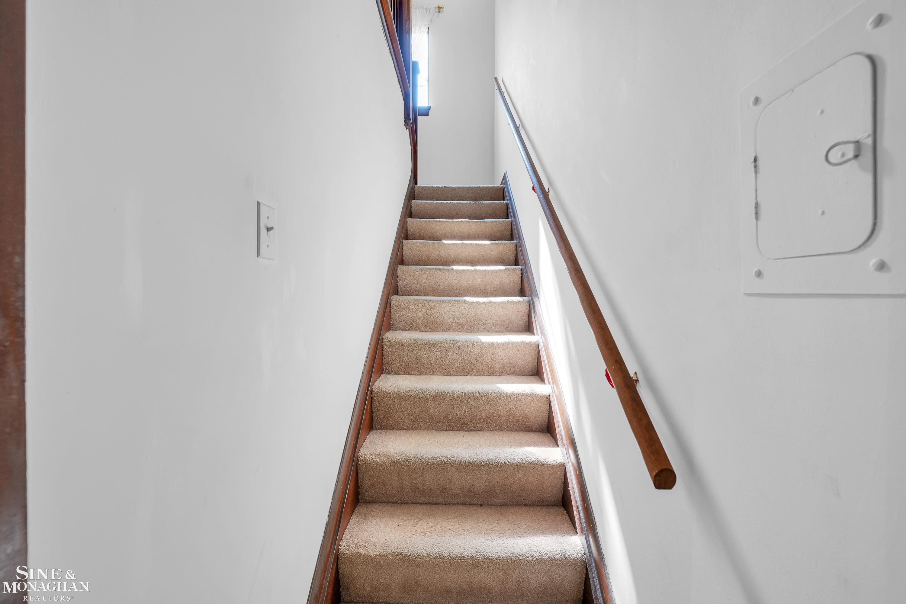 1363 Yorkshire Road Grosse Pointe, MI 48230 - Photo 48 of 67 50154348-d382ca14-cedd-47dc-8ca1-b2ca6a8aed4a.JPG