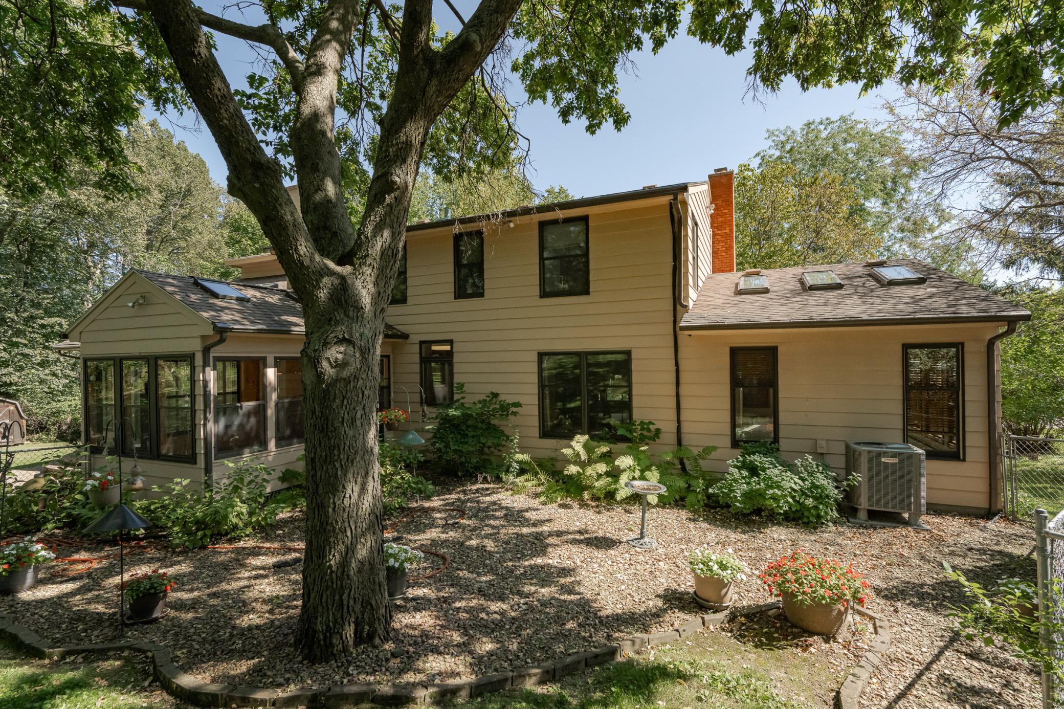 1103 Skyline Drive Southwest Rochester, MN 55902 - Photo 7 of 55