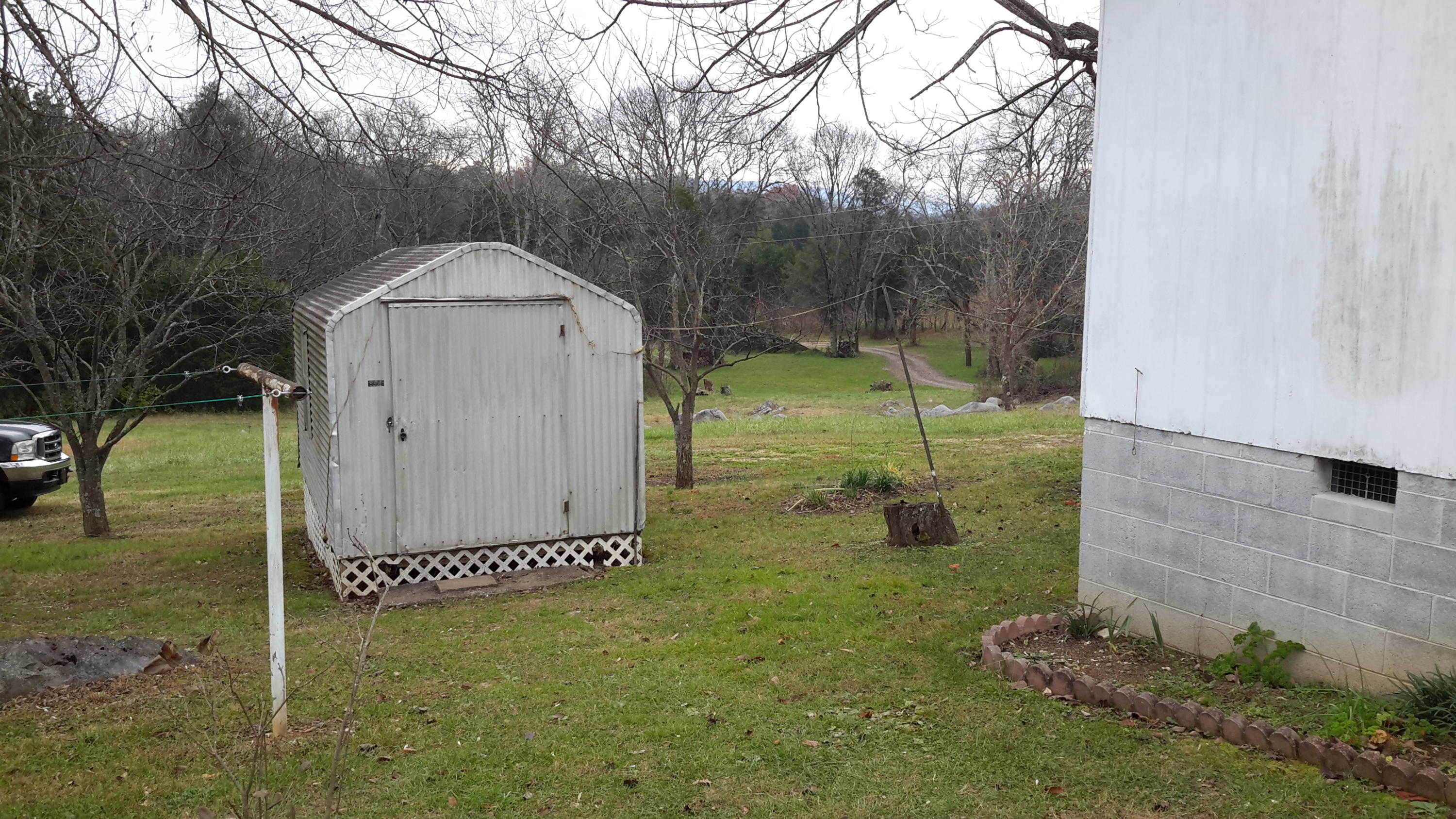 849 Kodak Road Kodak, TN 37764 - Photo 18 of 24 20151128_121224
