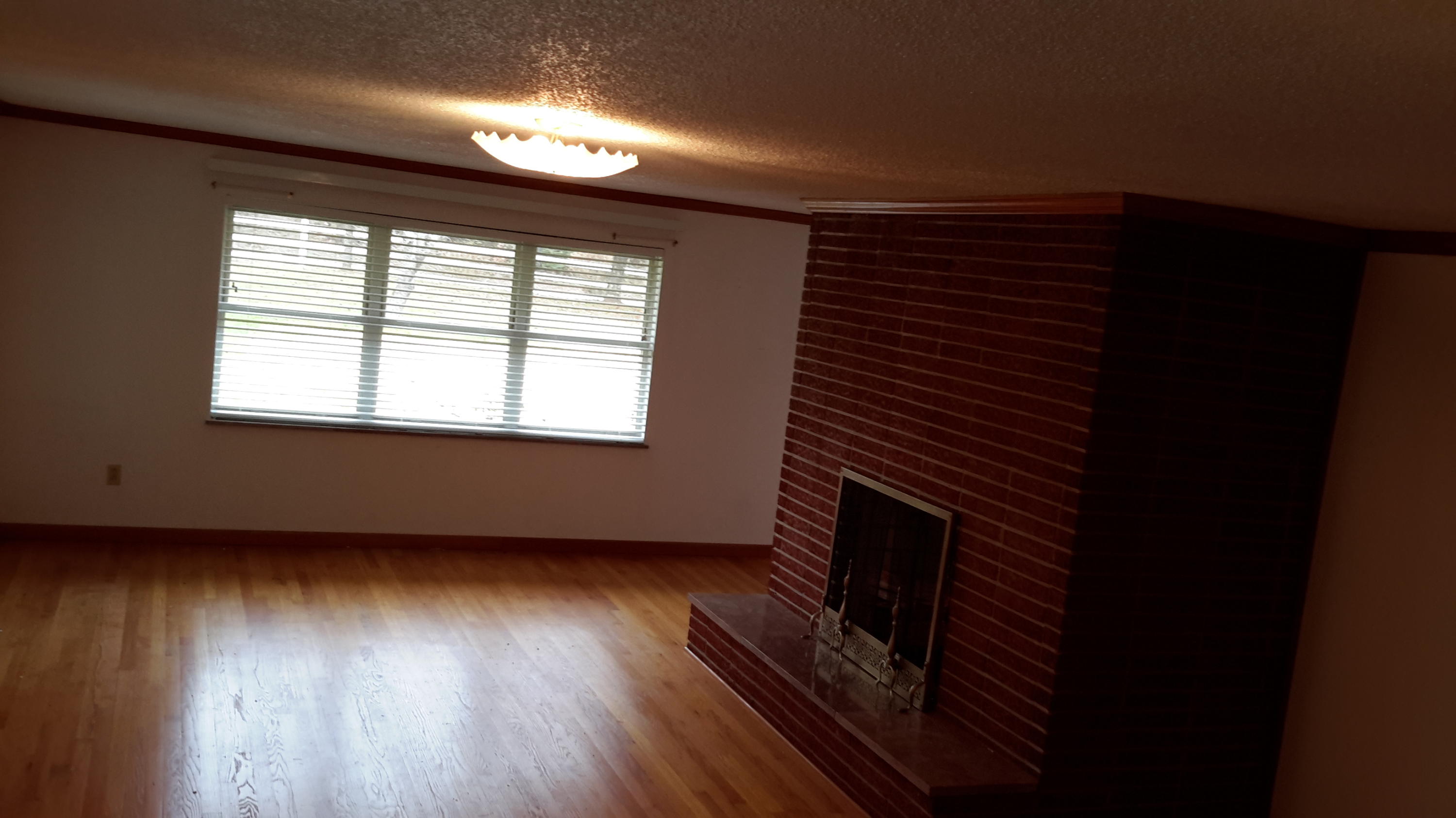 849 Kodak Road Kodak, TN 37764 - Photo 3 of 24 20151128_122653