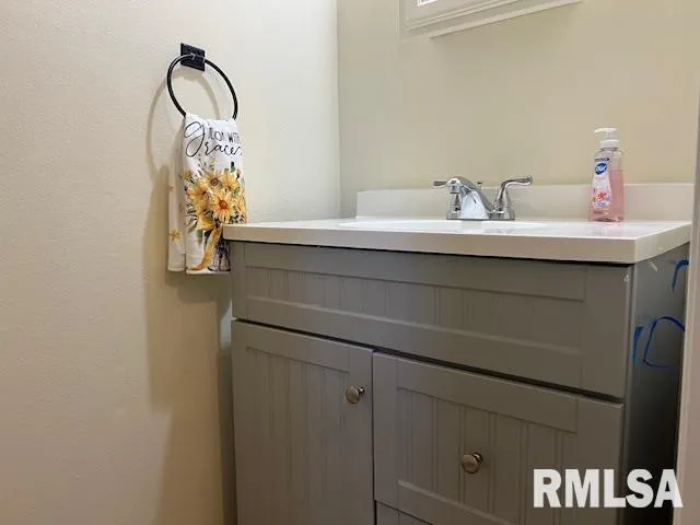 $189,000 | 3550 Devils Glen Road, Bettendorf, IA 52722