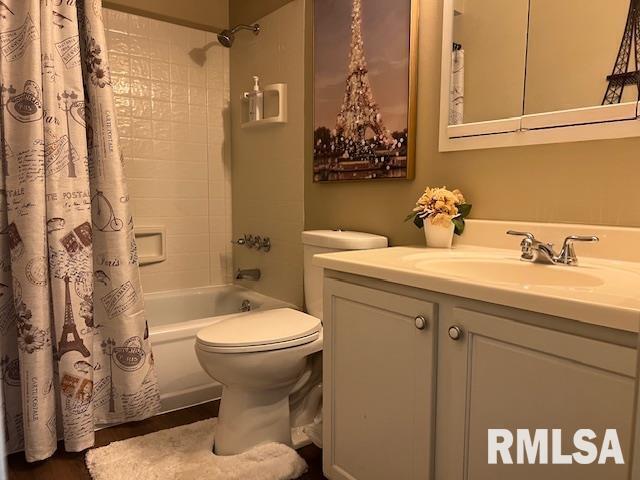 3550 Devils Glen Road Bettendorf, IA 52722 - Photo 23 of 30 a bathroom with a sink toilet and shower