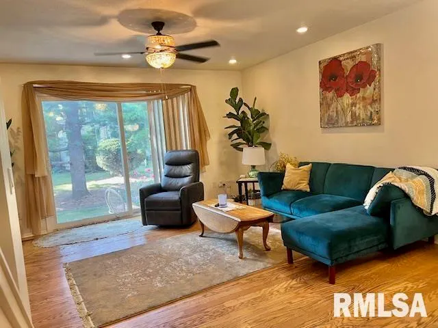 $189,000 | 3550 Devils Glen Road, Bettendorf, IA 52722