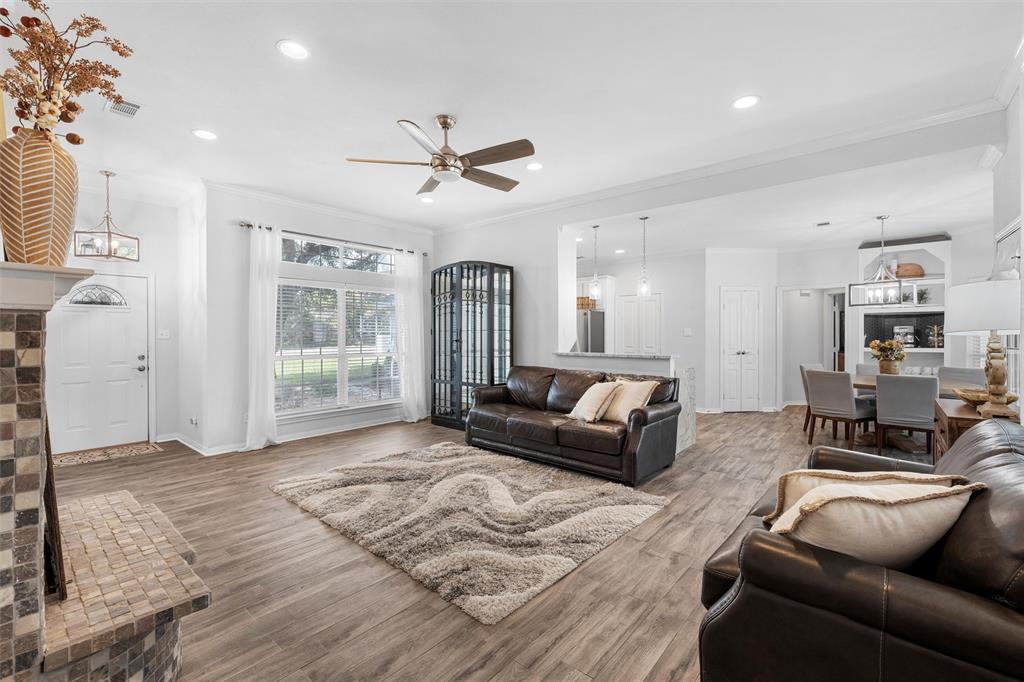 11209 Tree Lake Drive Waco, TX 76708 - Photo 7 of 40 a living room with furniture or outdoor view and a window