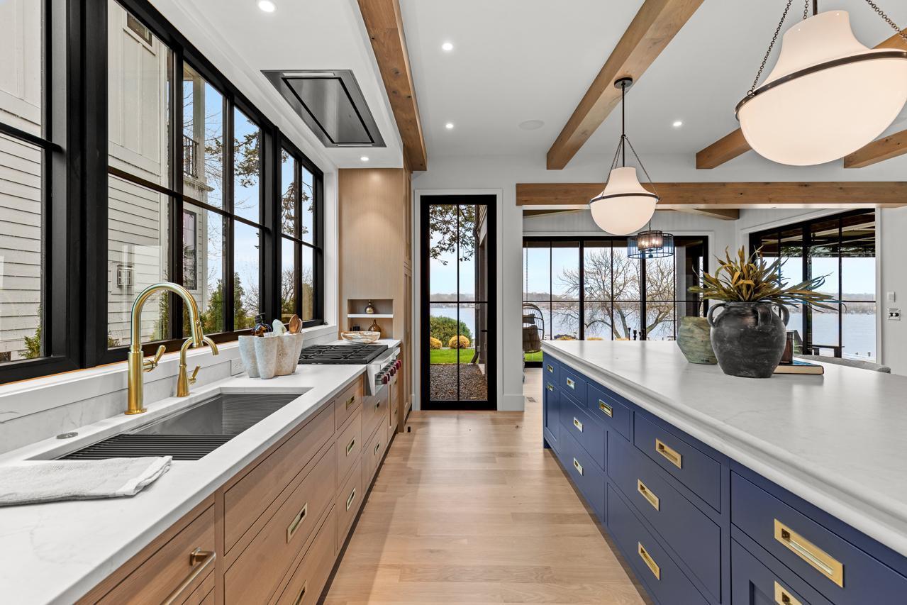 254 Lake Street Excelsior, MN 55331 - Photo 10 of 44