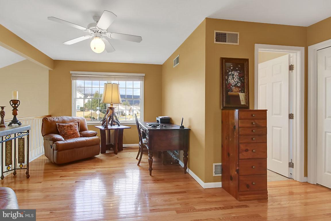 2090 Brigade Road Enola, PA 17025 - Photo 18 of 35 Loft
