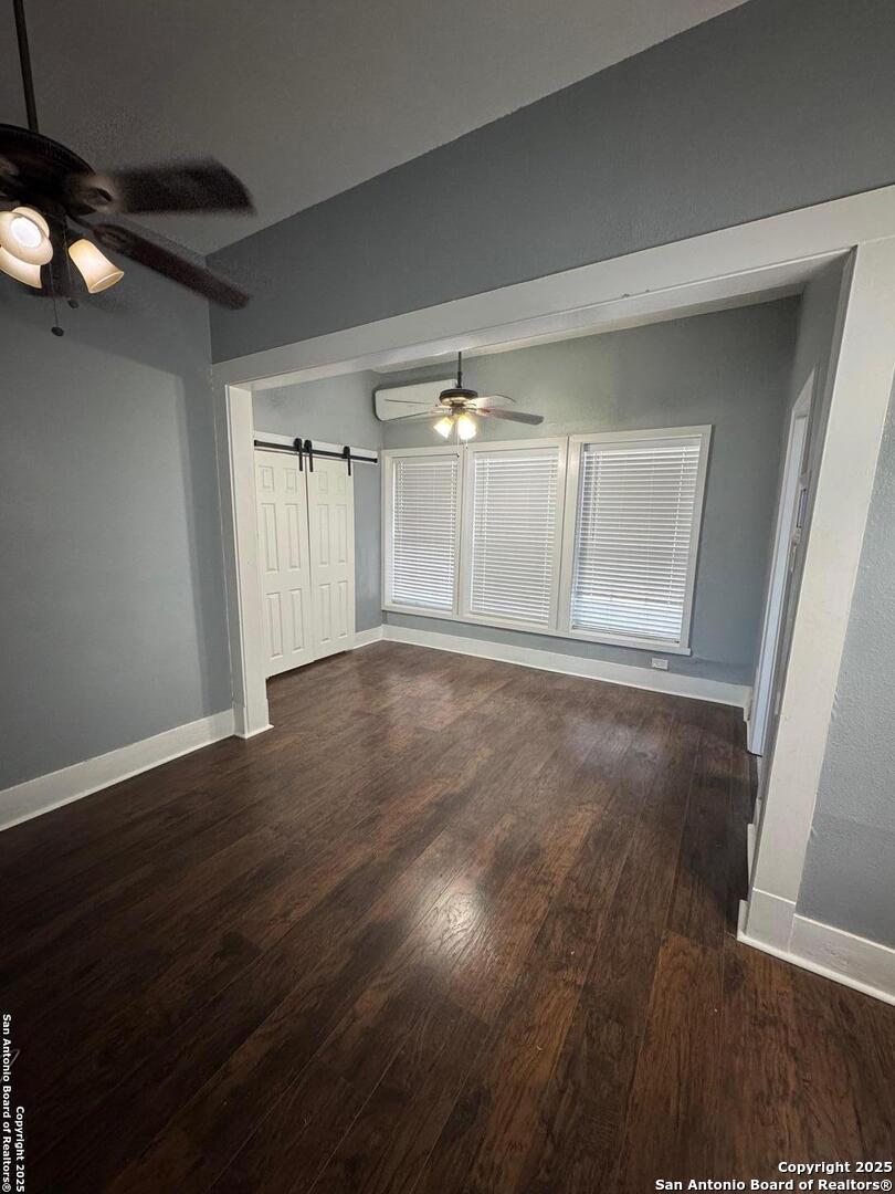 300 East Church Street Three Rivers, TX 78071 - Photo 15 of 35