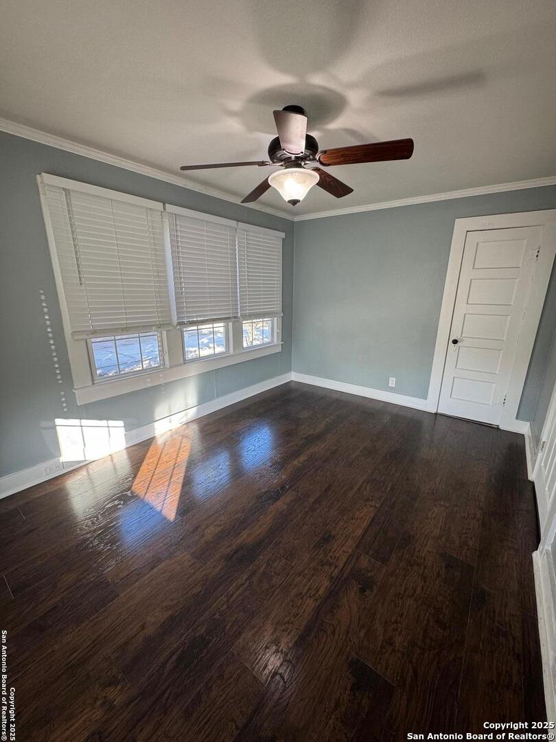 300 East Church Street Three Rivers, TX 78071 - Photo 22 of 35