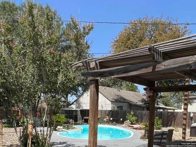 $430,000 | 300 East Church Street, Three Rivers, TX 78071