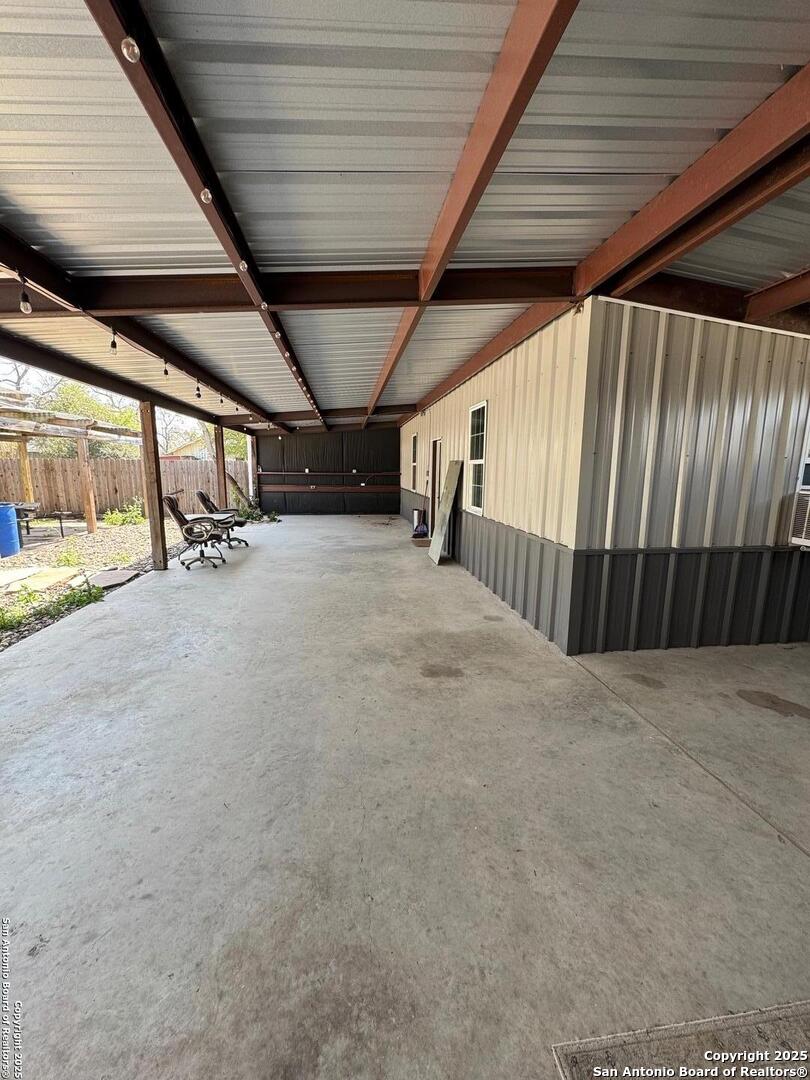 300 East Church Street Three Rivers, TX 78071 - Photo 33 of 35