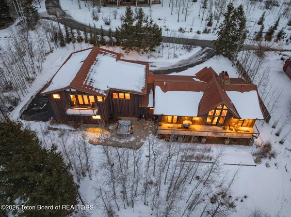 $8,850,000 | 735 Upper Redmond Drive, Jackson, WY 83001
