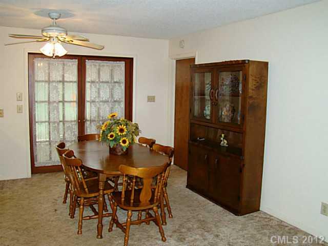 4340 Henry Dellinger Road Maiden, NC 28650 - Photo 11 of 15 Gallery Image 11