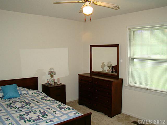 4340 Henry Dellinger Road Maiden, NC 28650 - Photo 12 of 15 Gallery Image 12