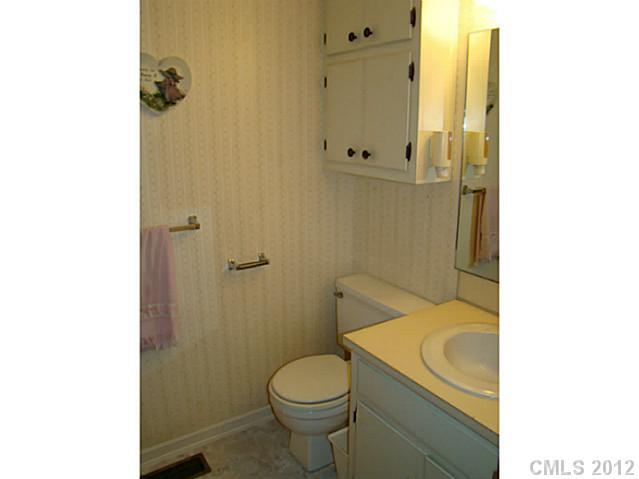 4340 Henry Dellinger Road Maiden, NC 28650 - Photo 13 of 15 Gallery Image 13