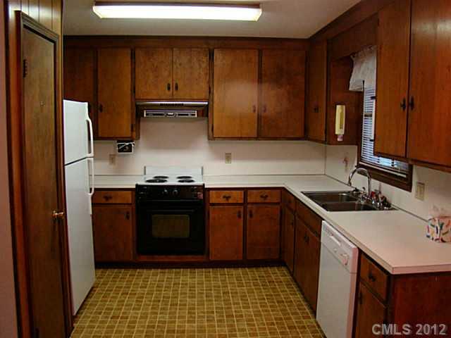 4340 Henry Dellinger Road Maiden, NC 28650 - Photo 10 of 15 Gallery Image 10